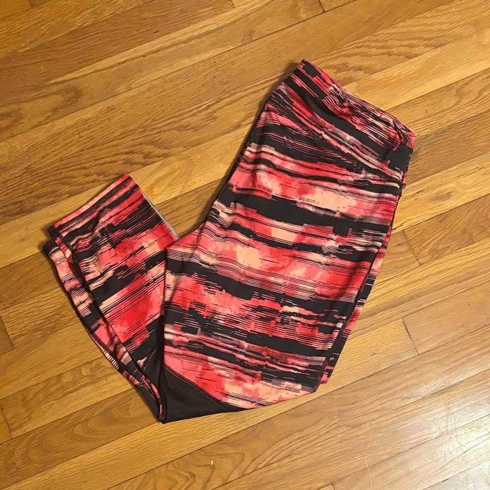 Old Navy Red and Black Leggings